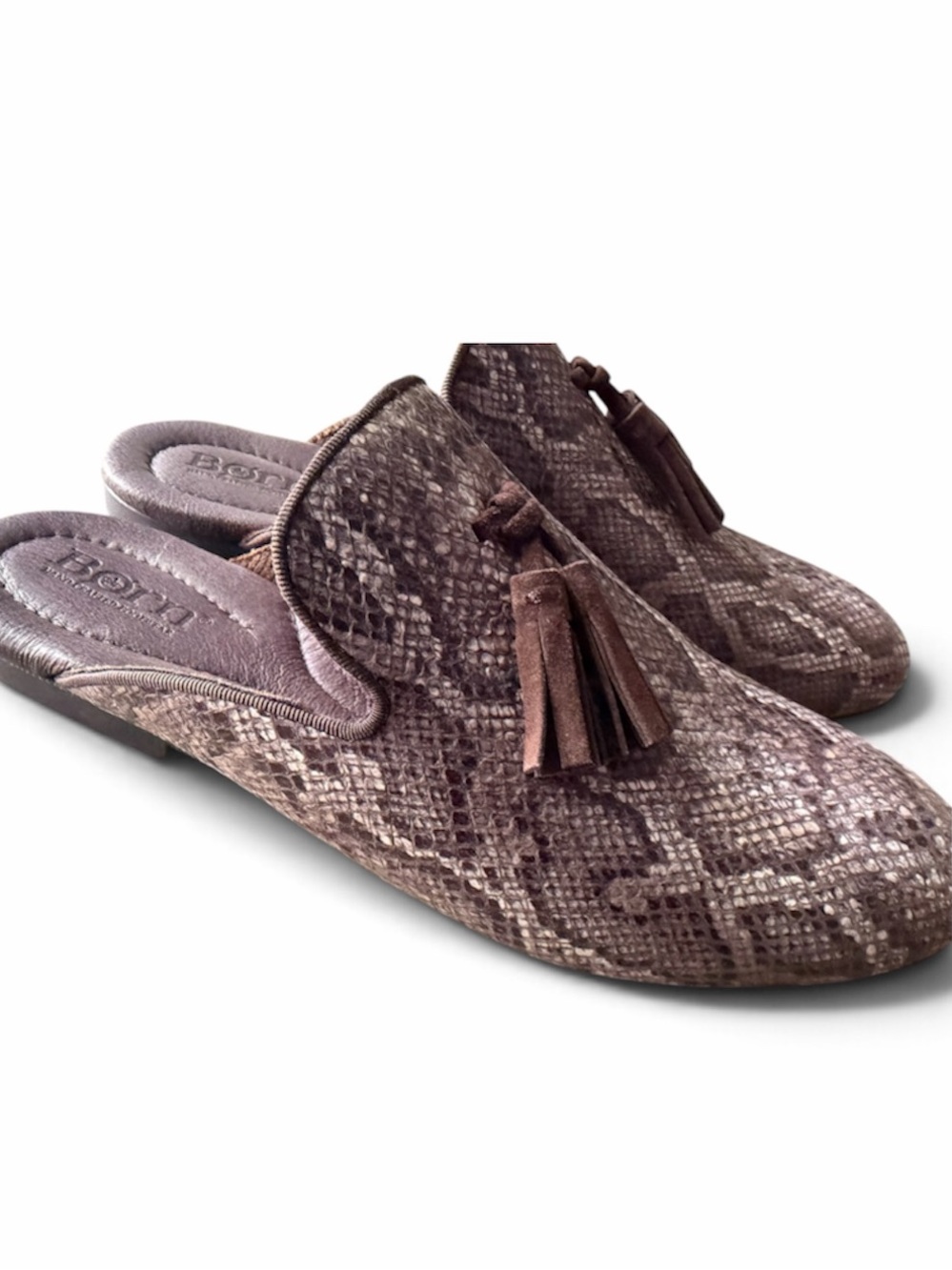 Born Corrin Women’s Slip On Tassel Mule Shoe Sz 7 Comfort Snake print Brown NWOT